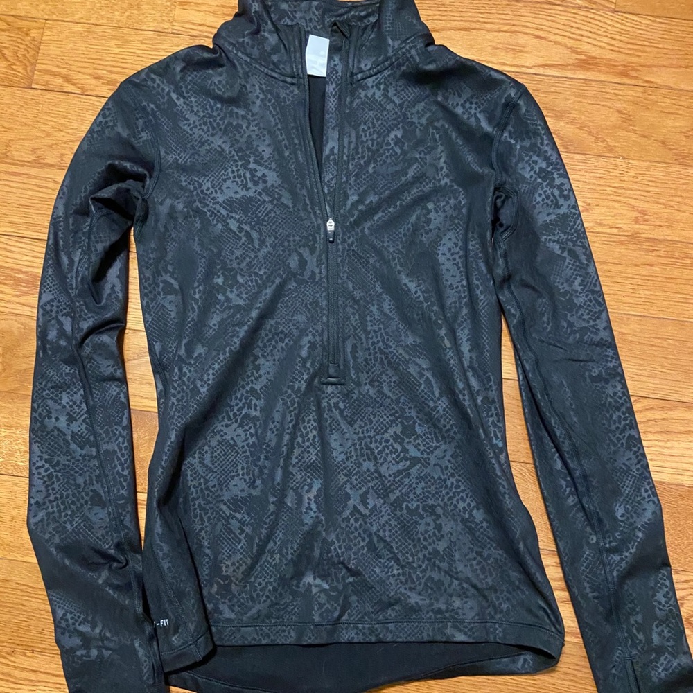 Nike Women’s Dri-Fit Half zip